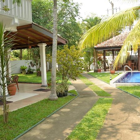 Surf Villa Hikkaduwa Exterior foto
